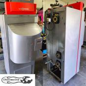 Viessmann Vitocrossal 300 130 kW kocioł kondensacyjny gazowy stojący widok z dwóch stron plomex-pol.pl