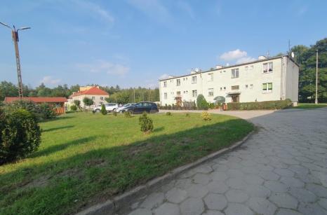 Budynki wielorodzinne na Osiedlu Jamy w Rogoźnie, gdzie zrealizowano modernizację systemu ciepłowniczego przez firmę Plomex-Pol.